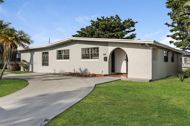 Foto del edificio - 5835 SW 117th Ave