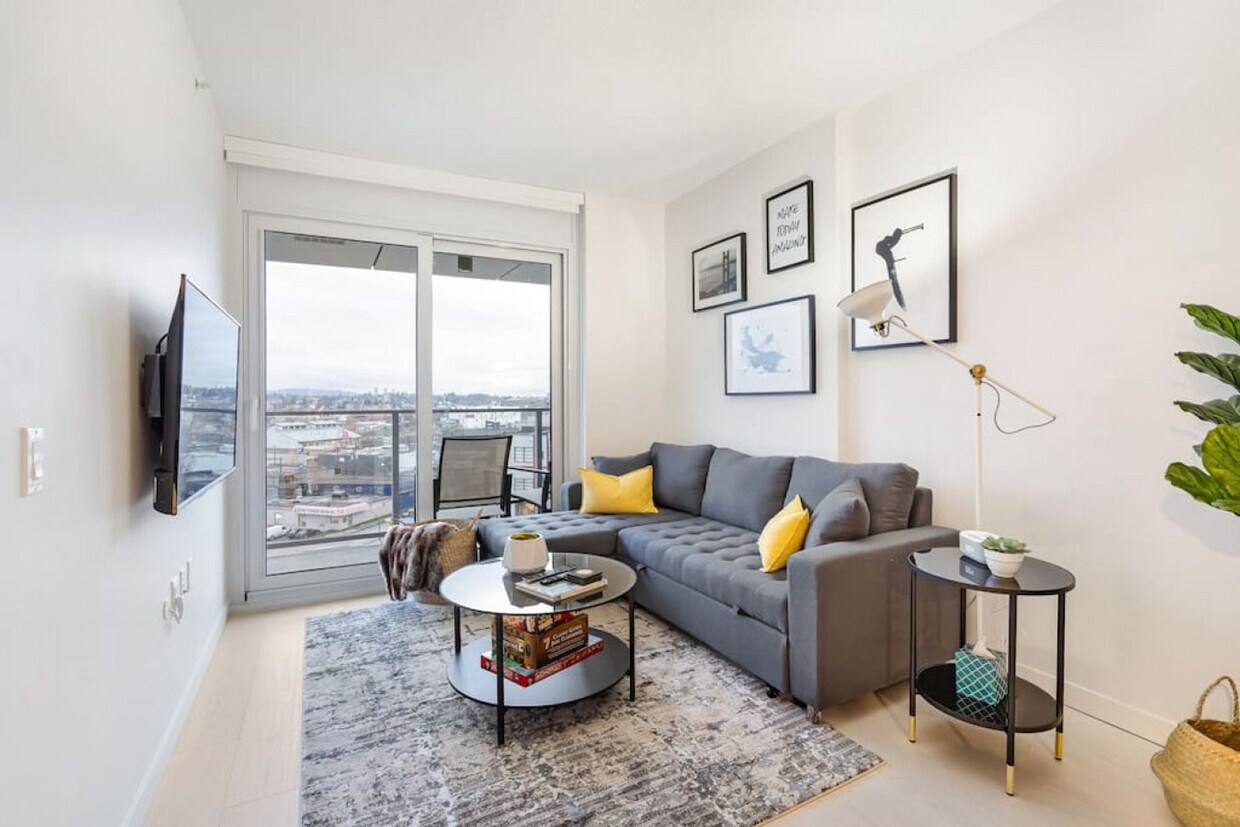 Photo principale - 180 E 2nd Ave