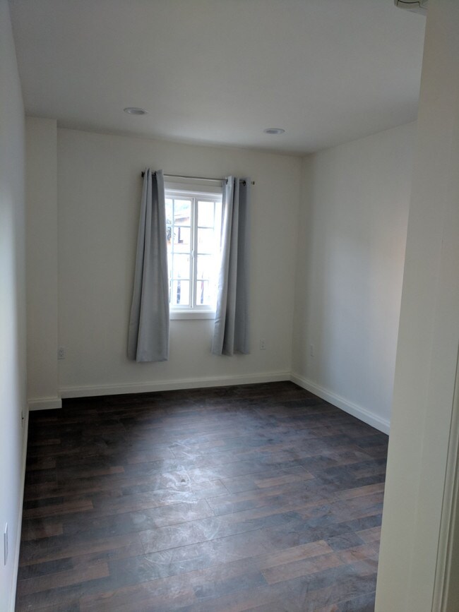 Building Photo - Acala Ave