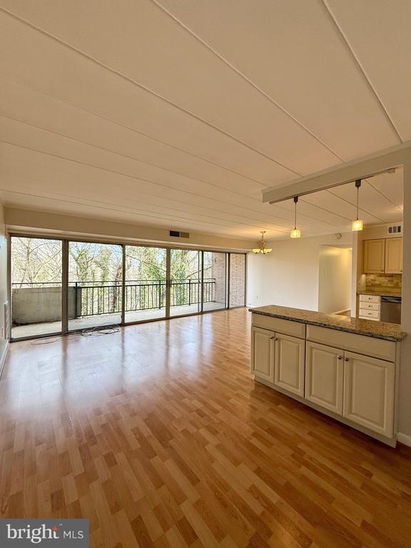 Foto del edificio - 2300 Riddle Ave