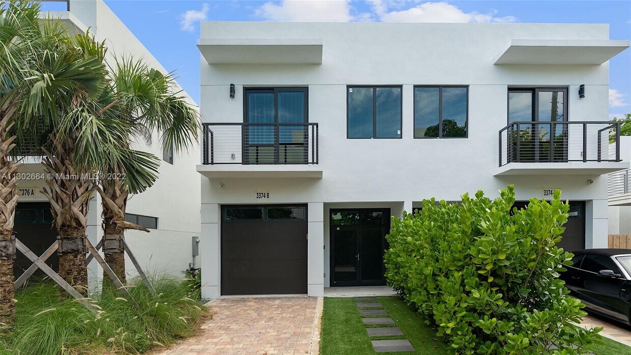 Foto principal - 3374 Perry Frow Dr