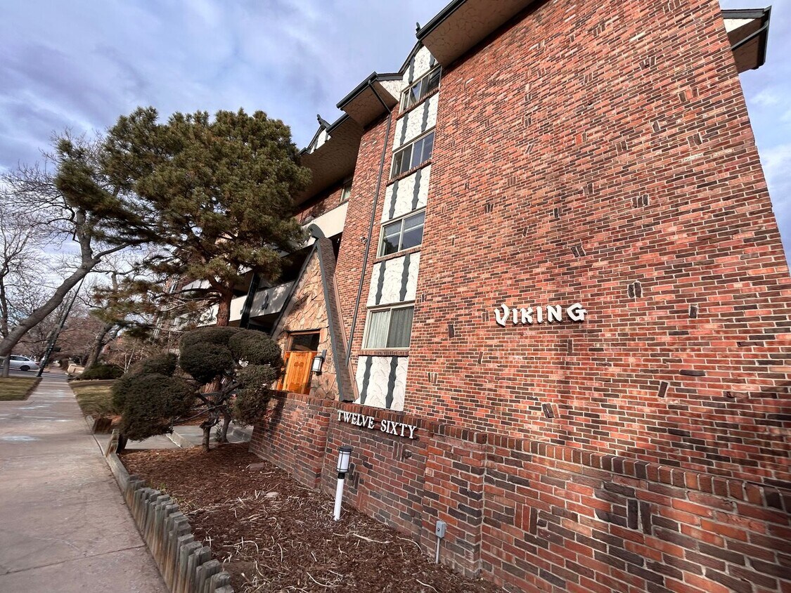 Foto principal - $0 DEPOSIT OPTION!!! URBAN RETREAT IN CONG...