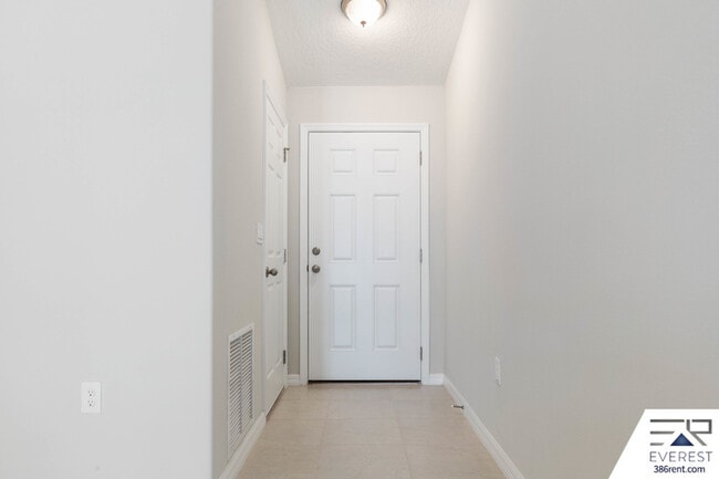 Foto del edificio - 16 Unimay Ct