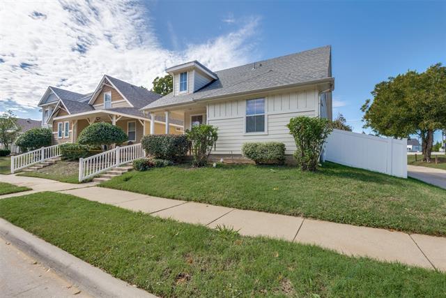 Building Photo - 1729 Cambridge Dr