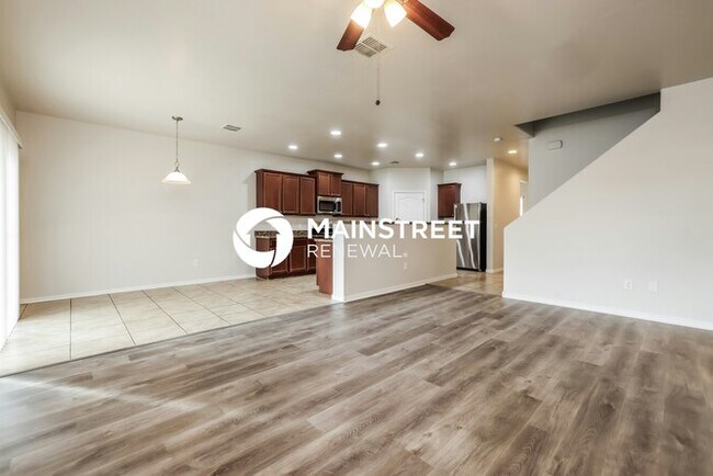 Foto del edificio - 5 Bedroom Pet-Friendly Home in TUCSON, AZ with Main Street Renewal