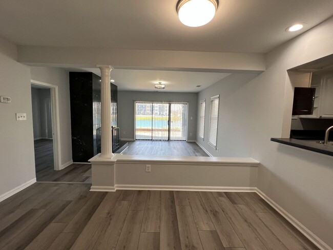 Foto del edificio - Rare 3 Bedroom Condo near UNCC