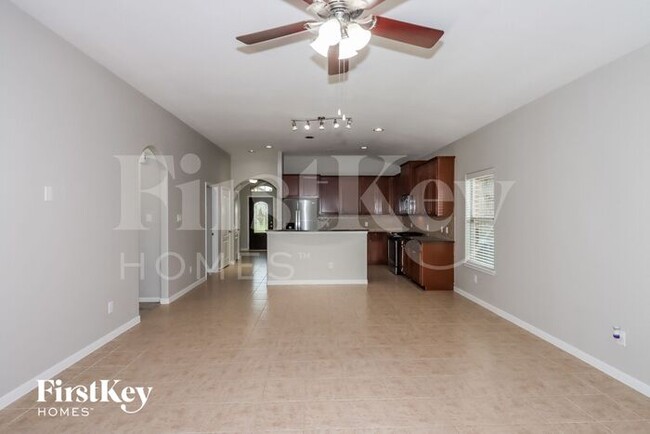 Foto del edificio - 25342 Holton Ridge Dr