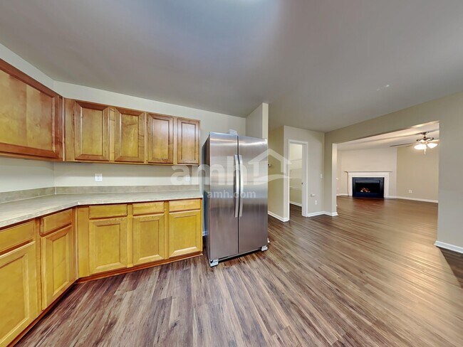 Building Photo - 213 Pine Hall Dr