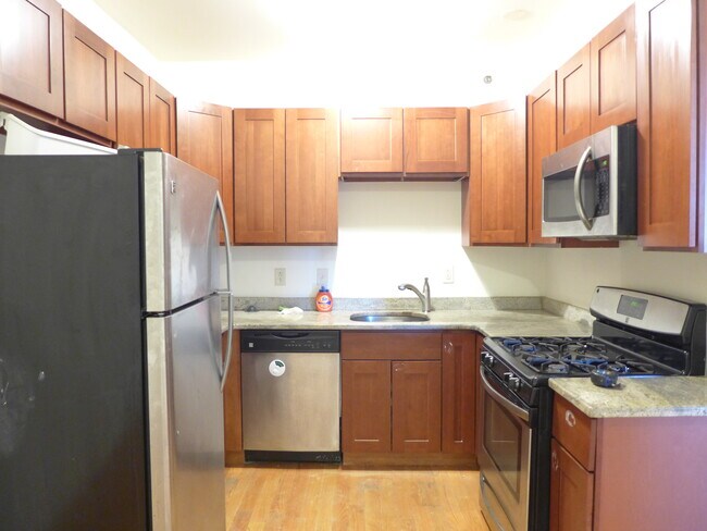 Foto del edificio - 48 Dudley St