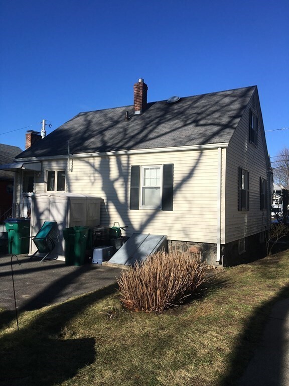 Building Photo - 58 Herschel St