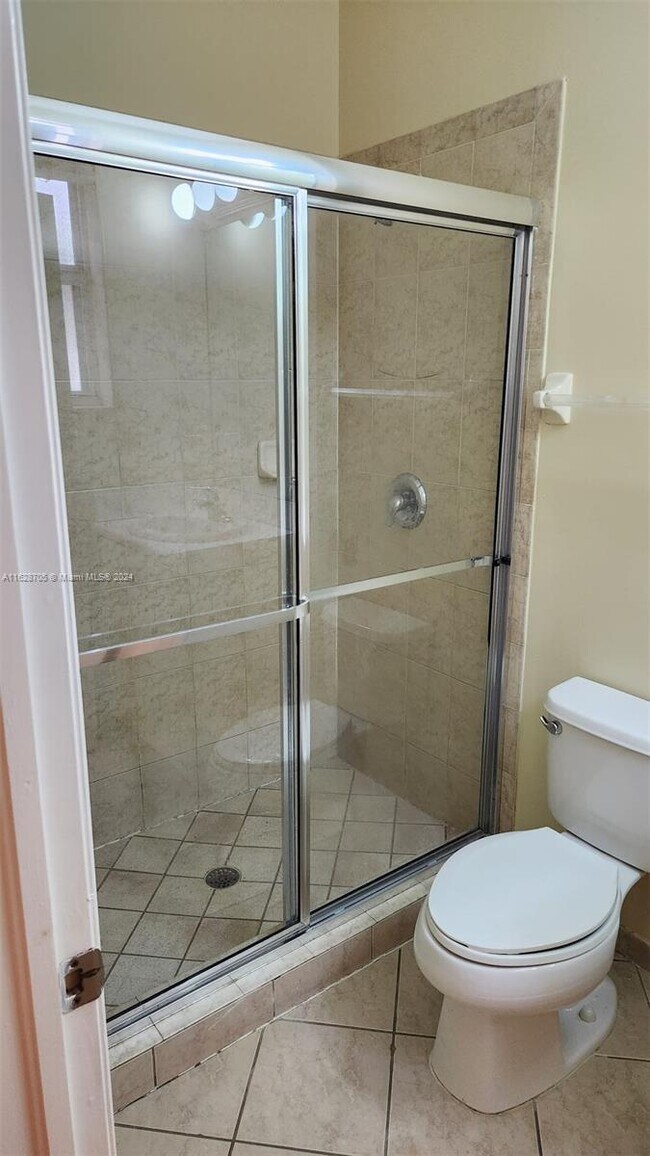 Foto del edificio - 2885 SE 1st Dr
