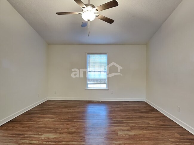 Building Photo - 1535 Reynolds Forest Dr