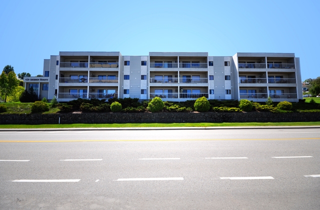 Photo du bâtiment - Aberdeen Apartments