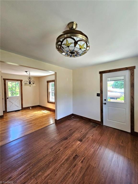 Building Photo - 127 Waterfalls Ln