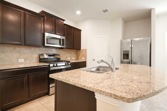 Building Photo - 14002 Madrigal Ln