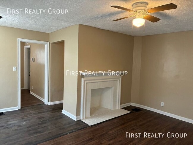 Photo - 2924 Preston St House