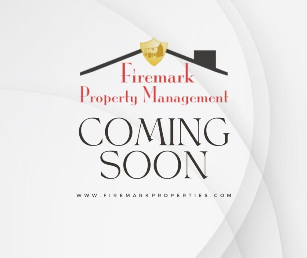 Foto principal - Beautiful 3 Bedroom Home with Fenced in Ba...