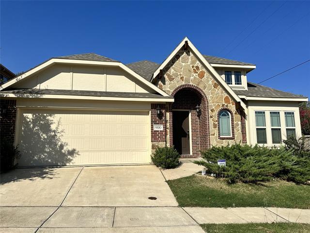 Primary Photo - 900 Greenhurst Cir