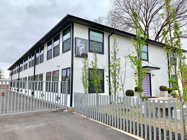 Building Photo - 3901 N Hall St