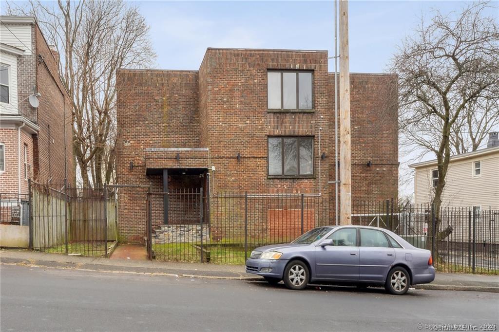 Primary Photo - 1150 Ogden St Ext