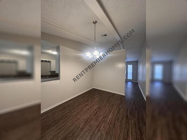 Foto del edificio - 4400 Meadowpark Dr
