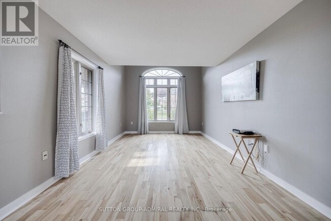 Building Photo - 132 Brown Wood Dr