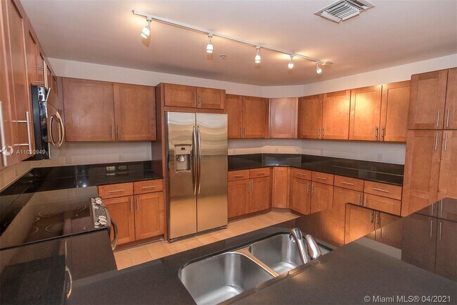 Building Photo - 8390 SW 72nd Ave