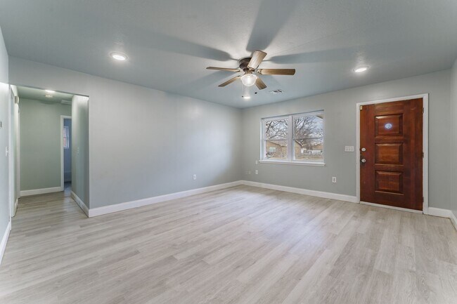 Foto del edificio - 2201 SE 15th St
