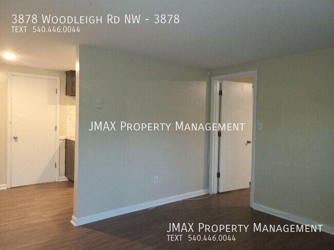 Building Photo - 3878 Woodleigh Rd NW