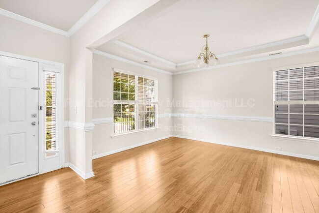 Foto del edificio - 10697 Sky Chase Ave NW