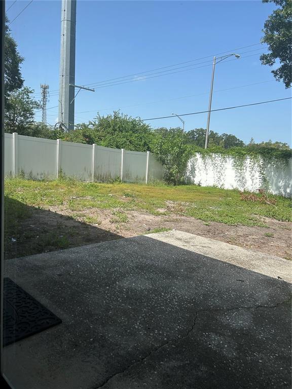 Building Photo - 3330 Laurel Dale Dr