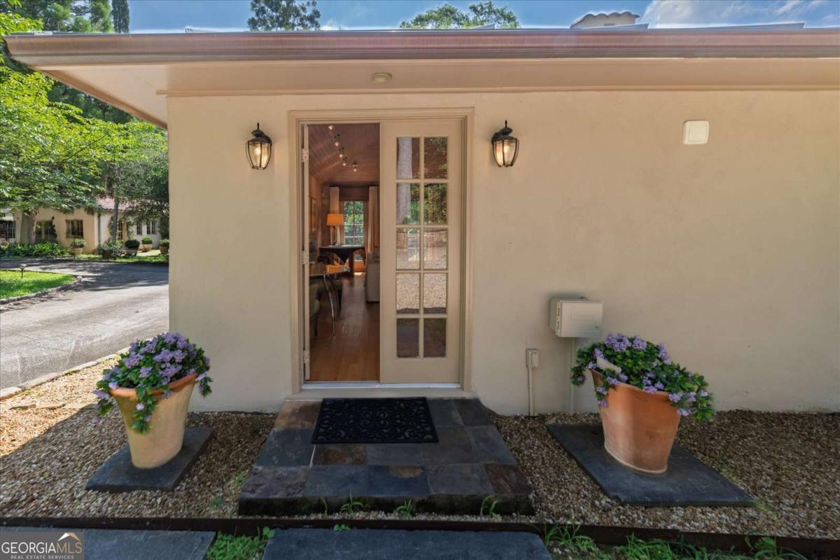 Foto principal - 2538 Parkside Dr NE
