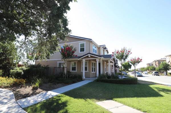 Foto del edificio - 19501 Caraway Plz