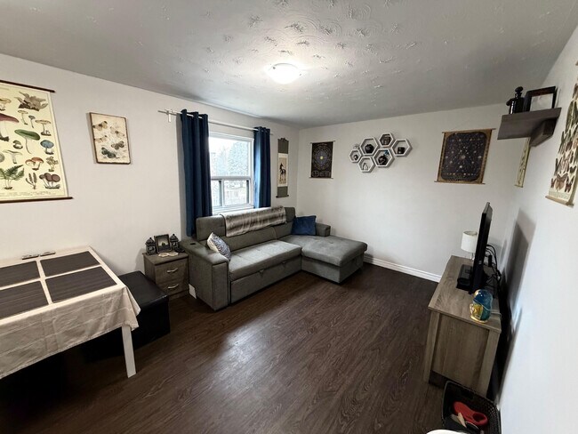 Photo du bâtiment - 20 Bradmon Dr