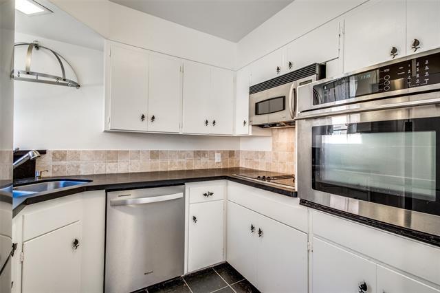 Building Photo - 8518 Baltimore Dr