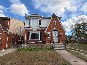 Building Photo - 16728 Woodingham Dr
