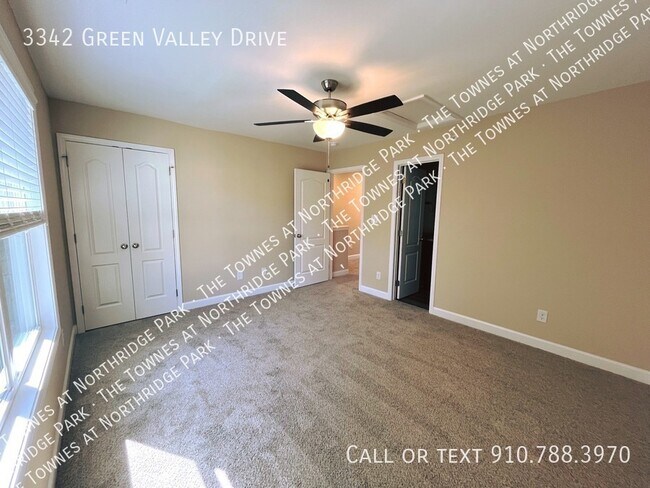 Foto del edificio - 3342 Green Valley Rd