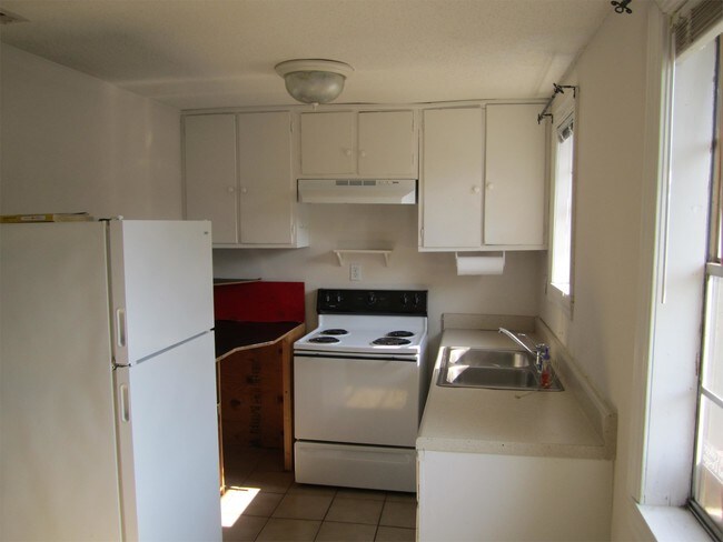 Foto del edificio - 1708-1708 Abercorn St