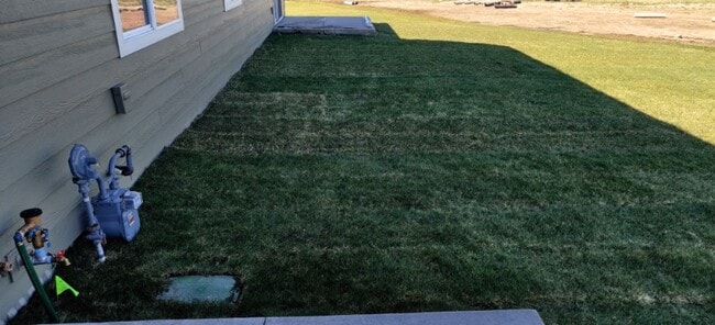 Building Photo - 945 N Camas Ln