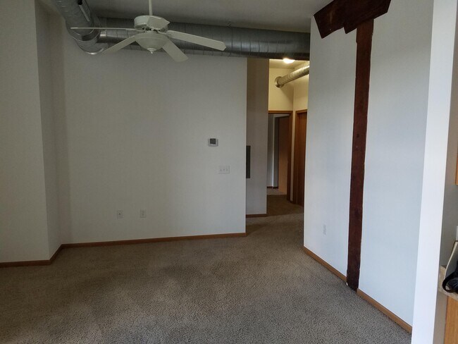 Building Photo - 351 W Fulton St