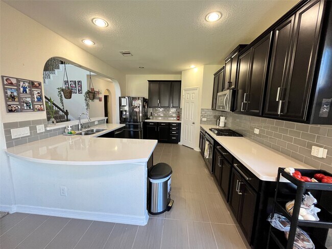 Foto del edificio - 9406 Heath River Ln