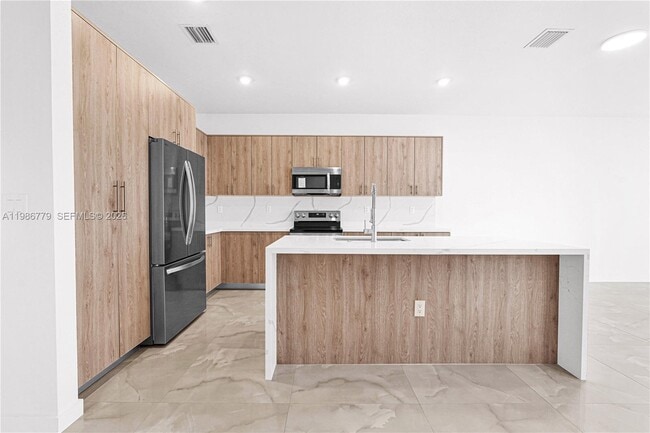 Building Photo - 22431 SW 125th Ave