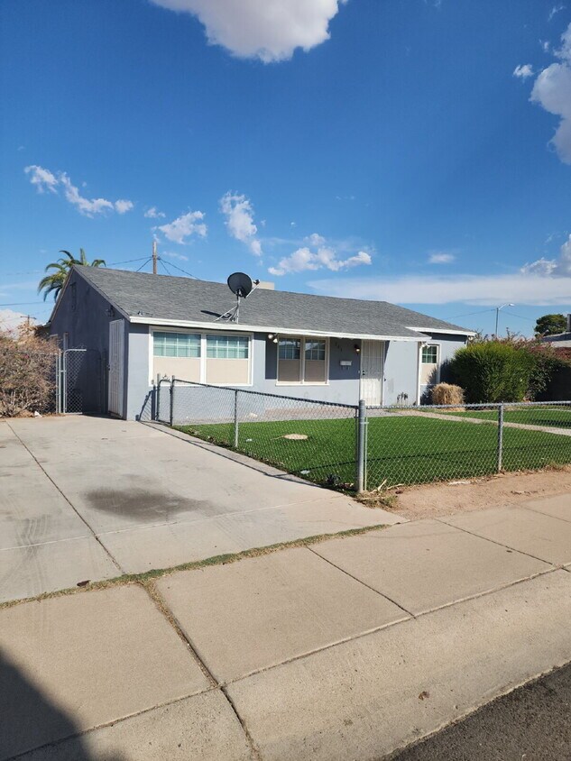 Foto del edificio - "Affordable and Charming 4-Bed Oasis with ...