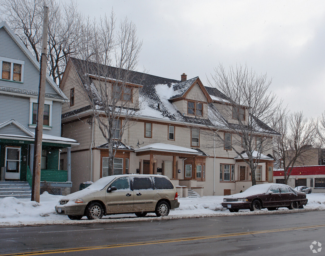 Building Photo - 1376 Dewey Ave