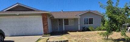 Building Photo - 10641 Epic Ct