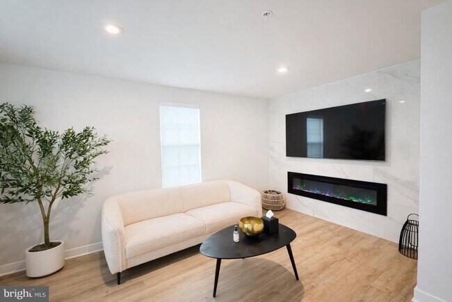 Foto del edificio - 134 Smt Pt Blvd