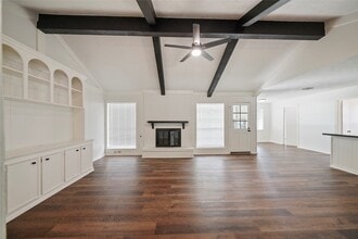 Building Photo - 719 Thornwood Dr