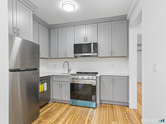 Photo - 27 5th St Apartment