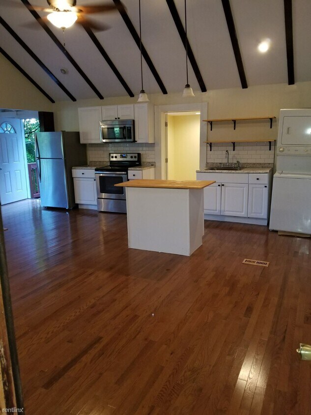 Primary Photo - 2 br, 1 bath House - 2 Maiden Ln