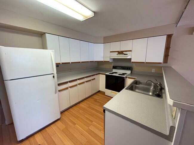 Foto del edificio - 410 W 4th N